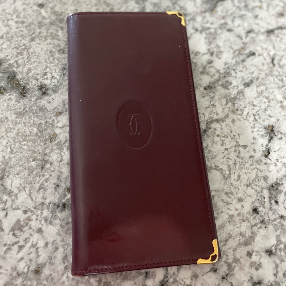 Cartier wallet 🎶auction 6/17@5pmEST